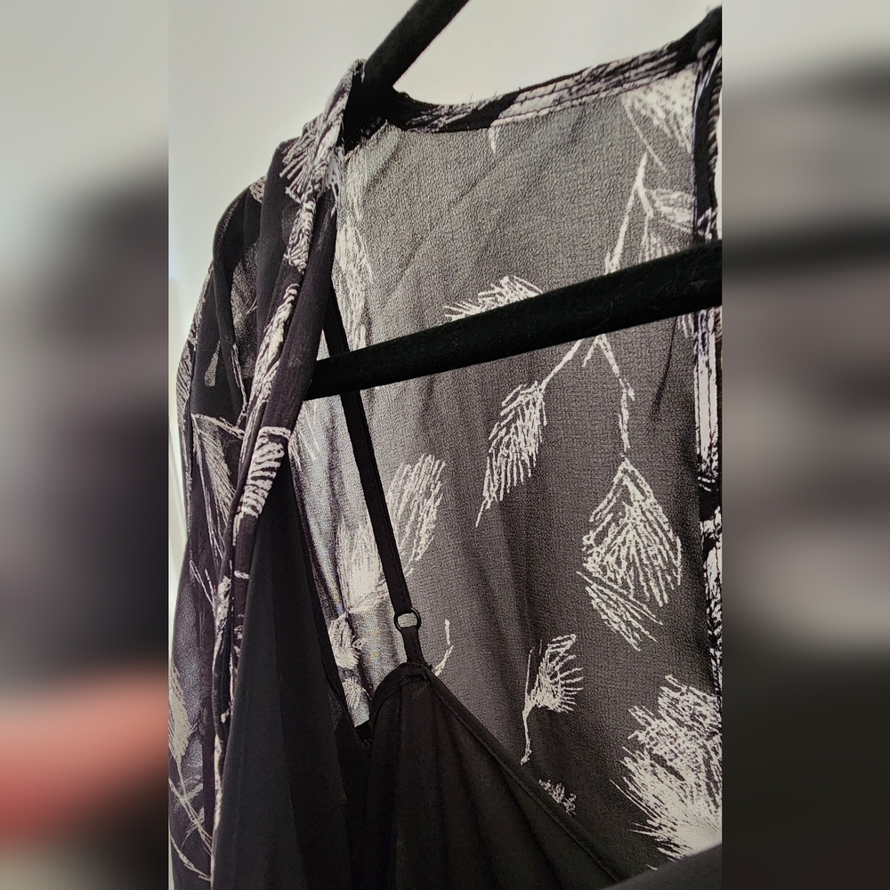 White House Black Market Monochrome Leaf Print Long Sleeve Sheer Midi‎ Dress 14 - Picture 3 of 9